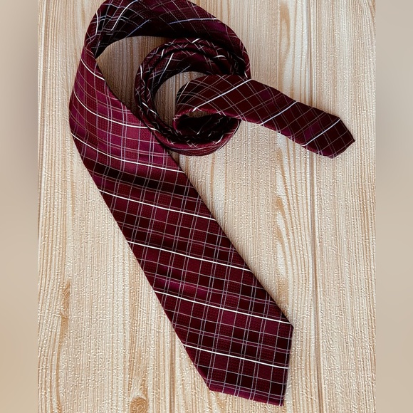 Michael Kors Tie Bordeaux 100% Silk 3.5 in - Picture 1 of 7